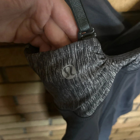 Lululemon Pranayama V Neck Tank Luxreme Gray Size 6 - Picture 3 of 4